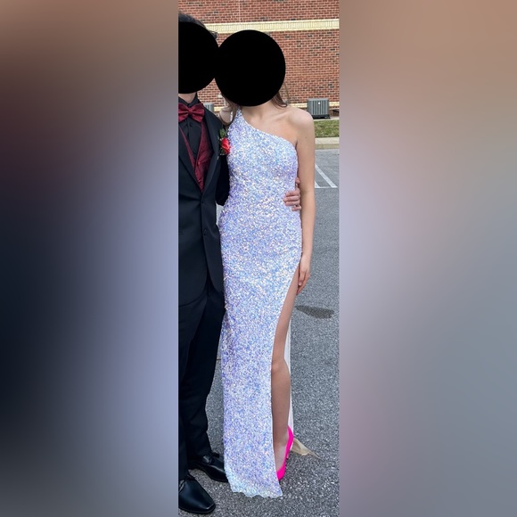 Ashley Lauren Prom Dress Size 2 - Picture 2 of 7